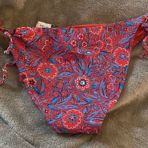 Veronica Beard NWT Gavitella Bottoms in Textured Floral Spicy Red MT Siz… - Picture 6 of 10